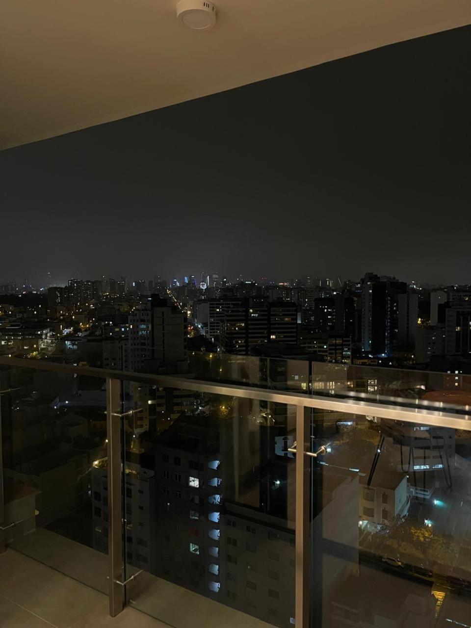 De Estreno Y Vista Panoramica En San Isidro *